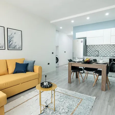 Elrea Living 2 1br With Dajti & Skyline View Apartament