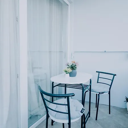 Elrea Living 2 1br With Dajti & Skyline View Tirana