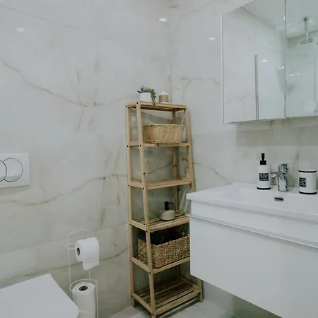 Elrea Living 2 1br With Dajti & Skyline View * Tirana