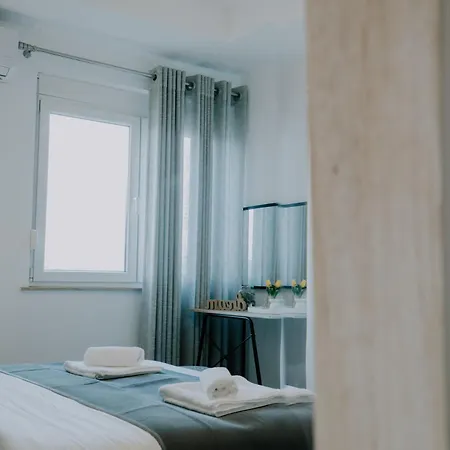 Apartament Elrea Living 2 1br With Dajti & Skyline View